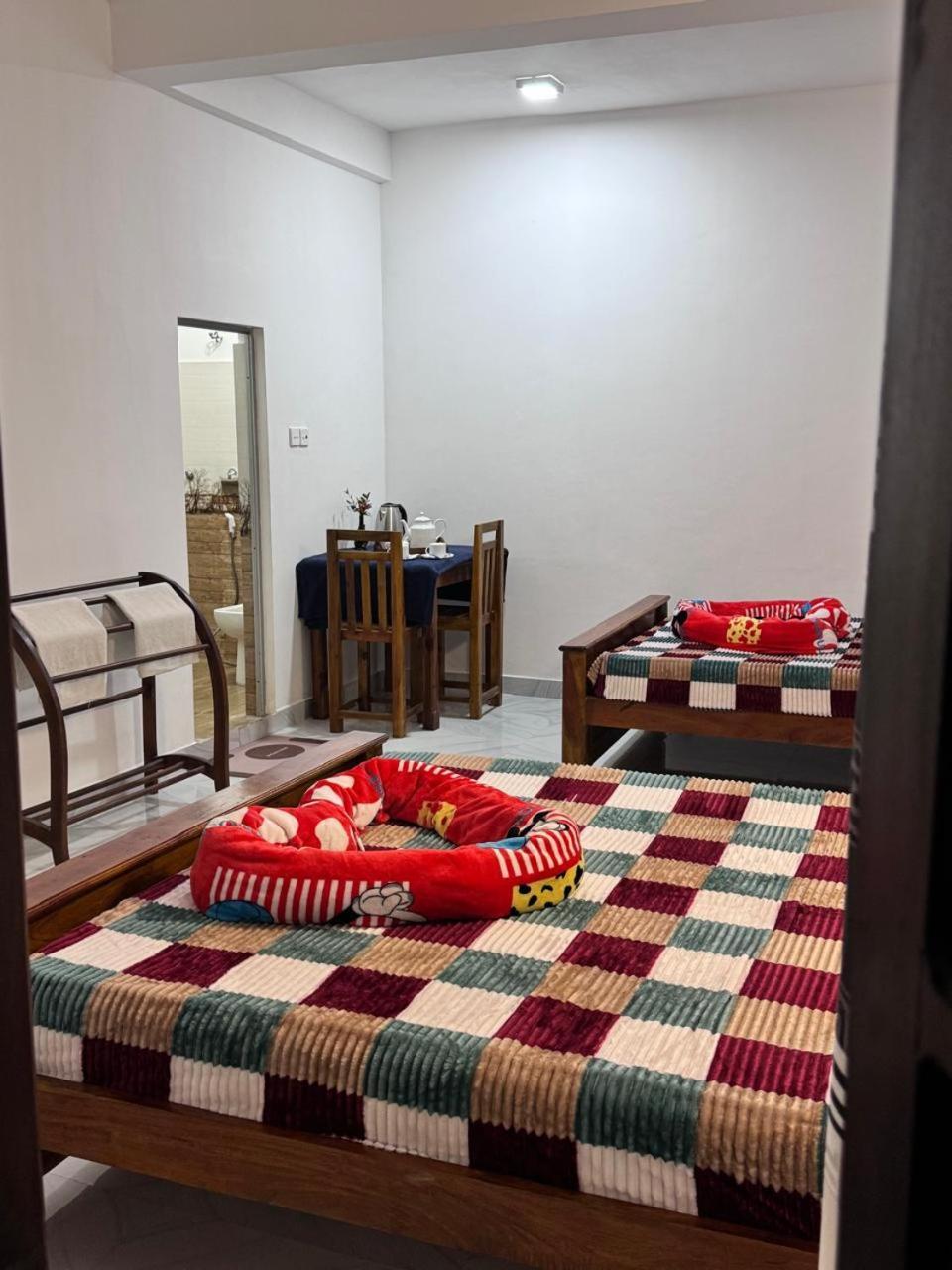 Sun Mount Adams Peak Hotel Nallathanniya Bagian luar foto