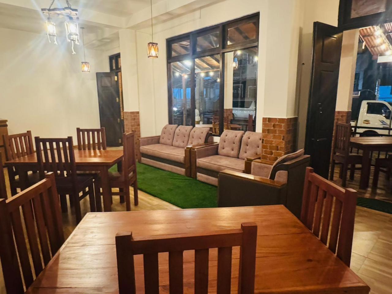 Sun Mount Adams Peak Hotel Nallathanniya Bagian luar foto