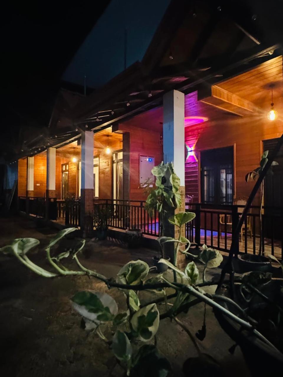 Sun Mount Adams Peak Hotel Nallathanniya Bagian luar foto