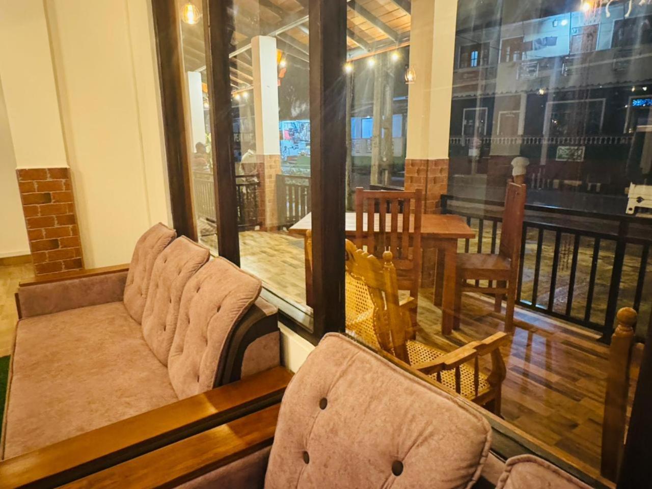 Sun Mount Adams Peak Hotel Nallathanniya Bagian luar foto