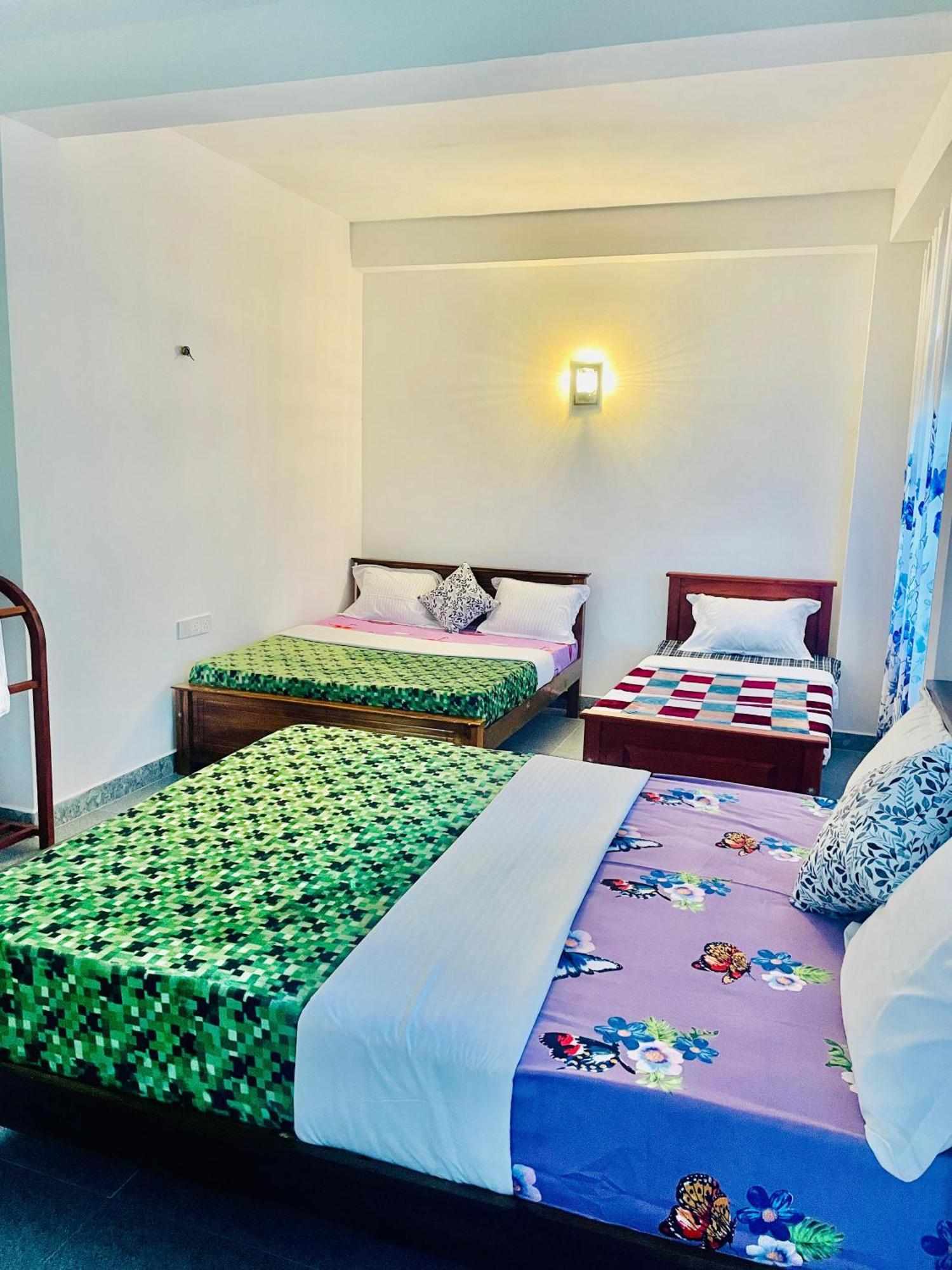 Sun Mount Adams Peak Hotel Nallathanniya Bagian luar foto